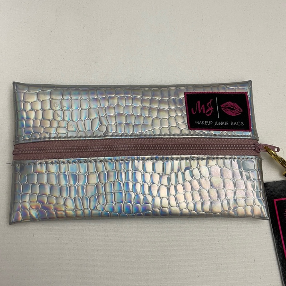 Holographic Gator Mini Makeup Junkie - Picture 2 of 4